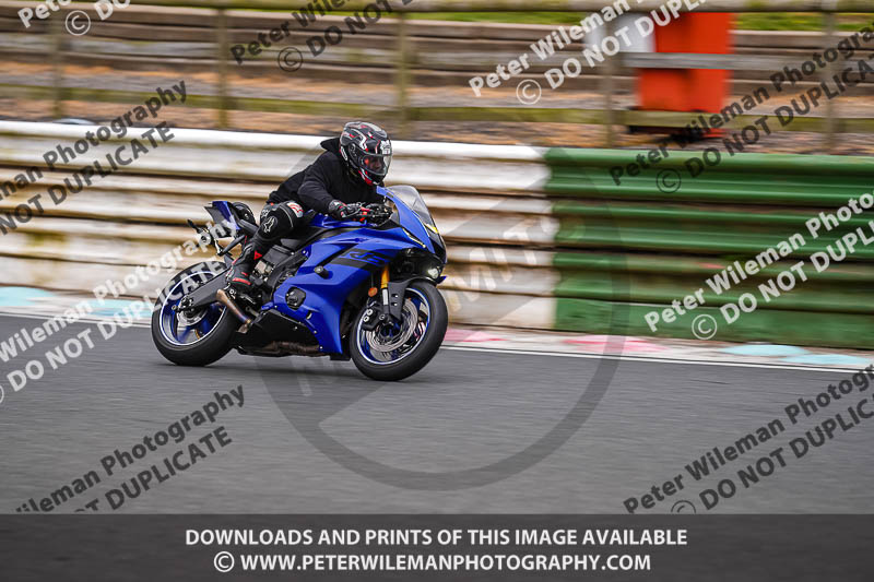 enduro digital images;event digital images;eventdigitalimages;mallory park;mallory park photographs;mallory park trackday;mallory park trackday photographs;no limits trackdays;peter wileman photography;racing digital images;trackday digital images;trackday photos
